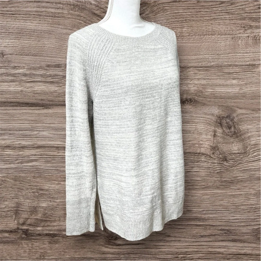 Lou & Grey Light Gray Tunic High-Low Sweater Size M